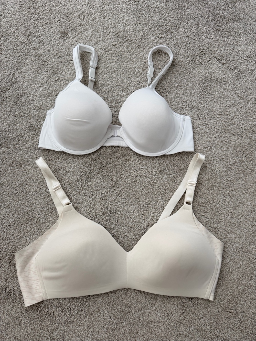 Hanes and Ambrielle bras- NWOT 36C